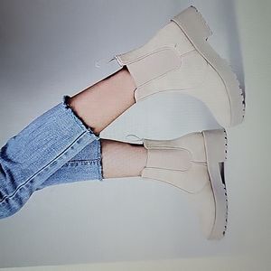 MUSSHOE Chelsea ankle boots beige vegan suede pull on style size 10 New In Box …